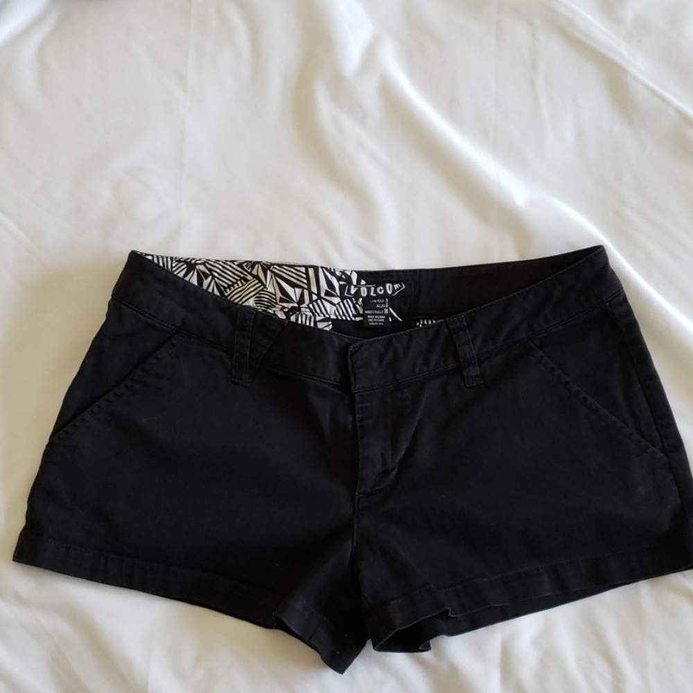 *Last Chance* Volcom Shorts